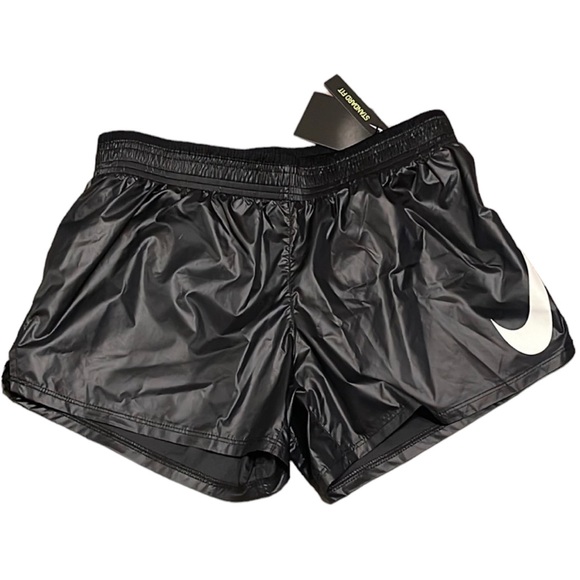 Nike Pants - NWT NIKE SHORTS | Size S